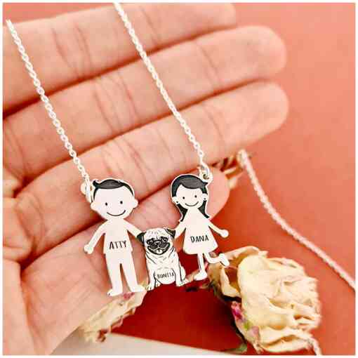 Lantisor Familie - 3 Membri cu Pug - Argint 925-Familia mea-Personalizate >> Ocazie >> Familia mea