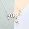 Lantisor cu pandantiv Mom si 1 piciorus - Argint-Lantisoare Argint-Personalizate >> Ocazie >> Pentru cei dragi