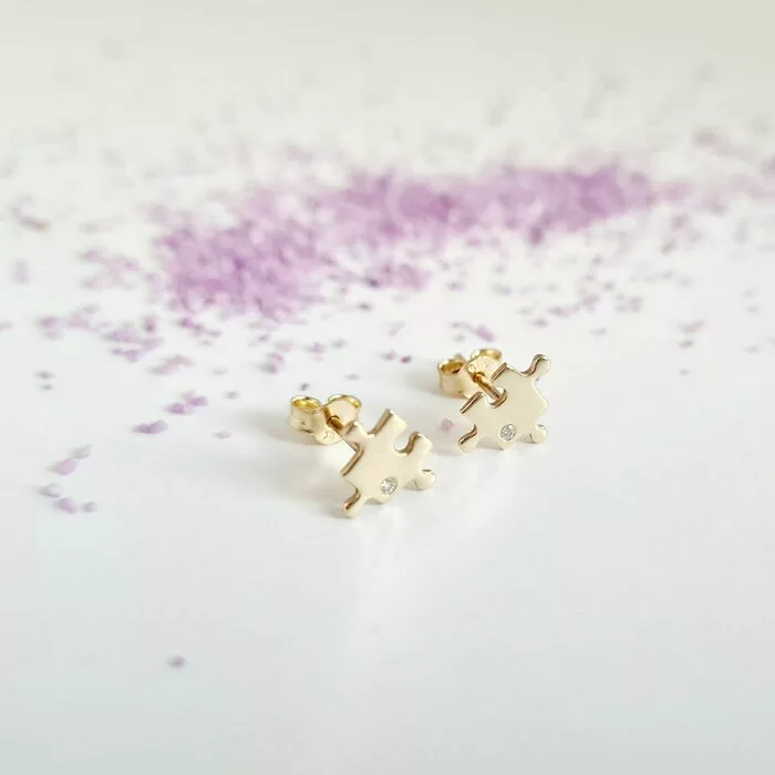 Cercei cu Diamante naturale - Piese de puzzle - Aur Galben 14K - Inchizatoare surub-Cercei Aur 14K cu Diamant natural-Aur >> Aur 14K >> Cercei din Aur Personalizati