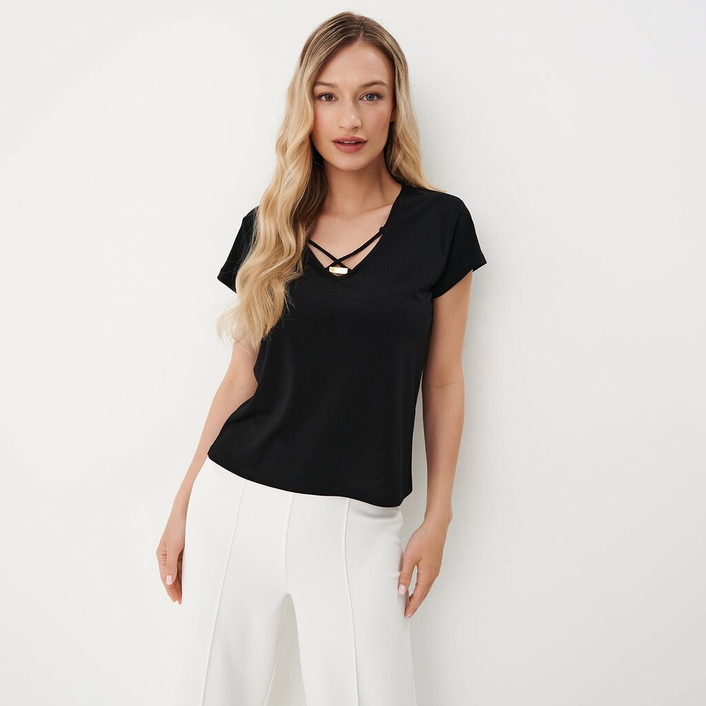 Mohito - Bluză cu decolteu decorativ - Negru-All > blouses