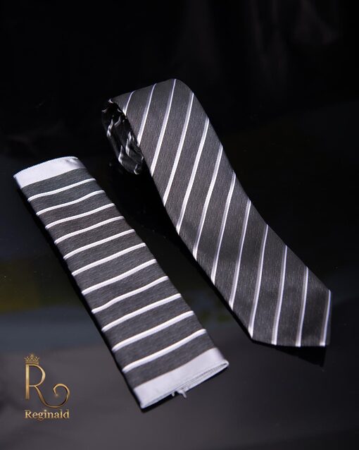 Cravata gri in dungi de barbati cu batista - CV546-Accesorii