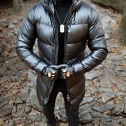 Geaca de iarna groasa neagra cu gluga GC751 5