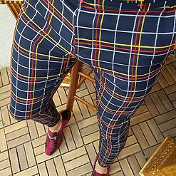 bleumarin in carouri galbene