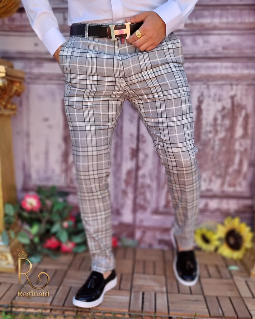 Pantaloni eleganți de bărbați