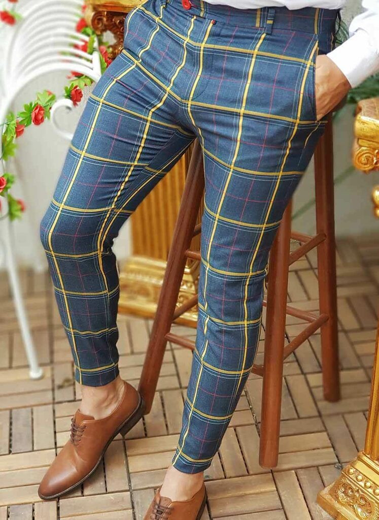 Pantaloni eleganți de bărbați