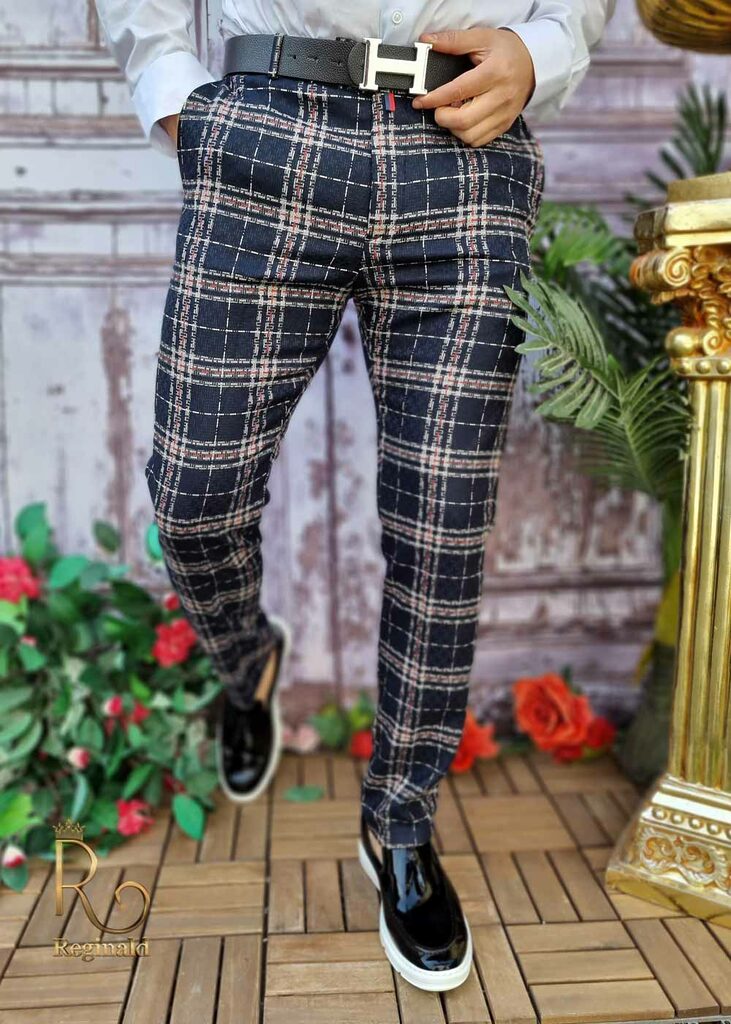 Pantaloni eleganti de barbati