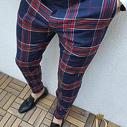 Bleumarin in carouri roșii - PN421-Pantaloni