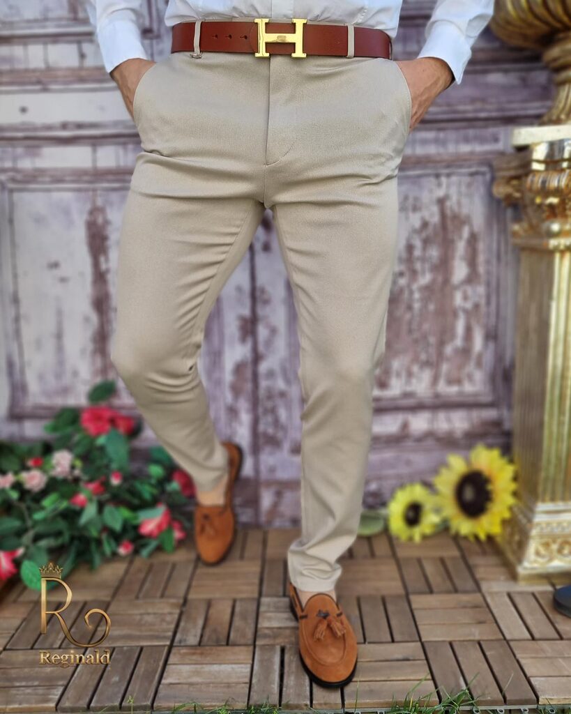 Pantaloni eleganți de bărbați