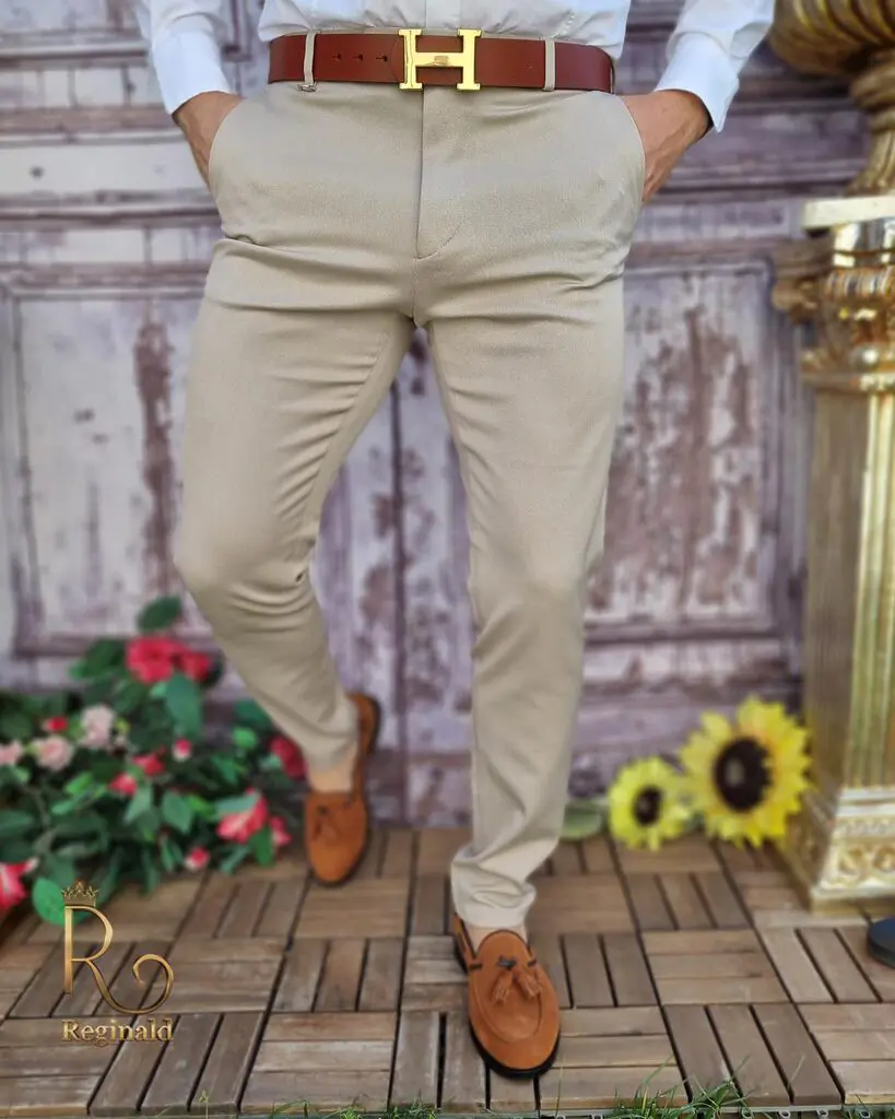 Pantaloni eleganți de bărbați