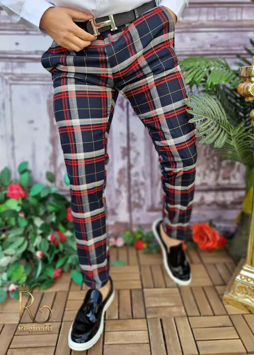 Pantaloni eleganti de barbati bleumarin cu model