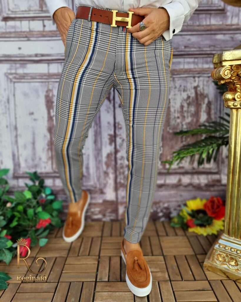 Pantaloni eleganti de barbati