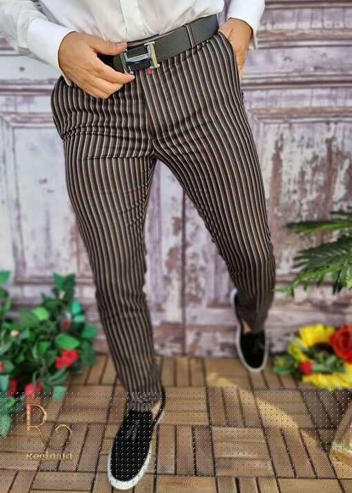 Pantaloni eleganti de barbati