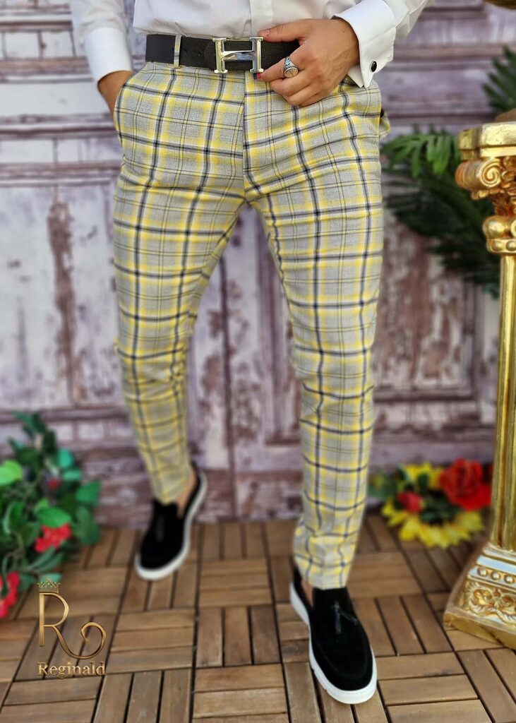 Pantaloni eleganti de barbati