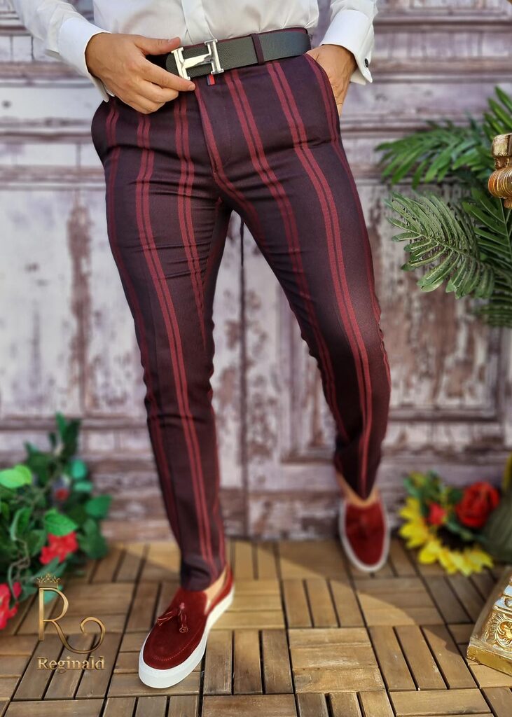 Pantaloni eleganti de barbati