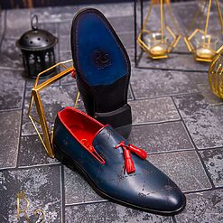 Pantofi Loafers de barbati din piele naturala Albastru gravat cu ciucuri rosii P1558 2