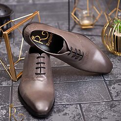 Pantofi eleganti de barbati din piele naturala Maroniu gravat P1564 5