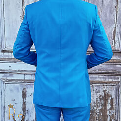 Costum bleu cu butoni metalici: Sacou