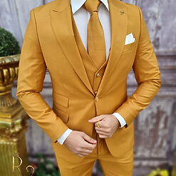 galben mustar cu nasturi aurii