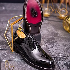 Pantofi de barbati negri lacuiti model brogue piele naturala P1700 2