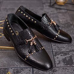 Pantofi Mocasini negri cu ciucuri metalici aurii piele naturala P1801 4