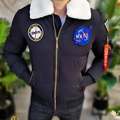 Geaca de iarna neagra cu blana alba la guler GC691 3