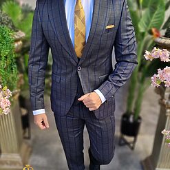 Costum gri in carouri bleumarin set 3 piese C4430 2