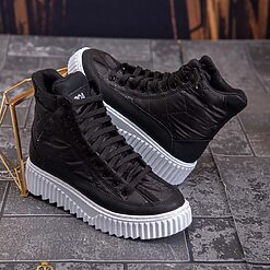 ultra-light – AD587-Ghete