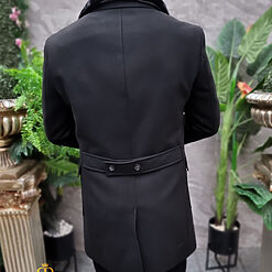 Palton negru cu blana la guler