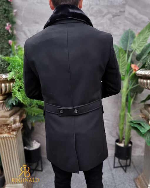 Palton negru cu blana la guler