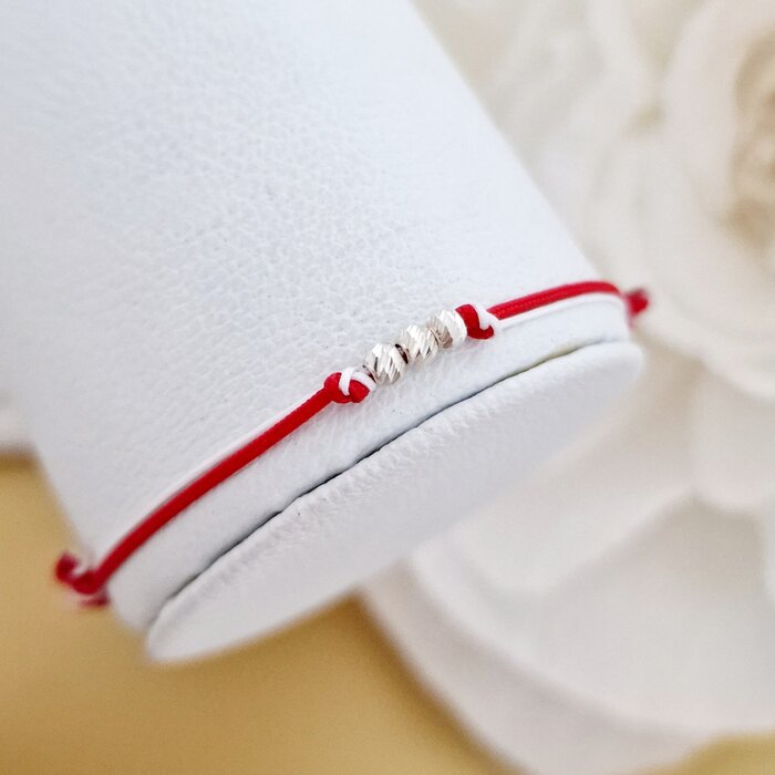 Bratara Martisor - 3 Bilute din Argint 925 - Snur combinat rosu&alb-Martisor >> Martisoare Argint 925 >> Noutati