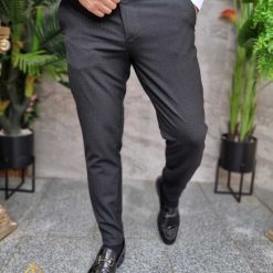 Pantaloni eleganti cu dungi fine croiala conica PN791 2