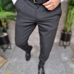 Pantaloni eleganti cu dungi fine