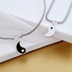Set bratari snake - Charm Yin&Yang - Model cu email alb si negru - Argint 925-Valentine's Day >> Cadouri pentru CUPLU >> Promoții >> Noutati