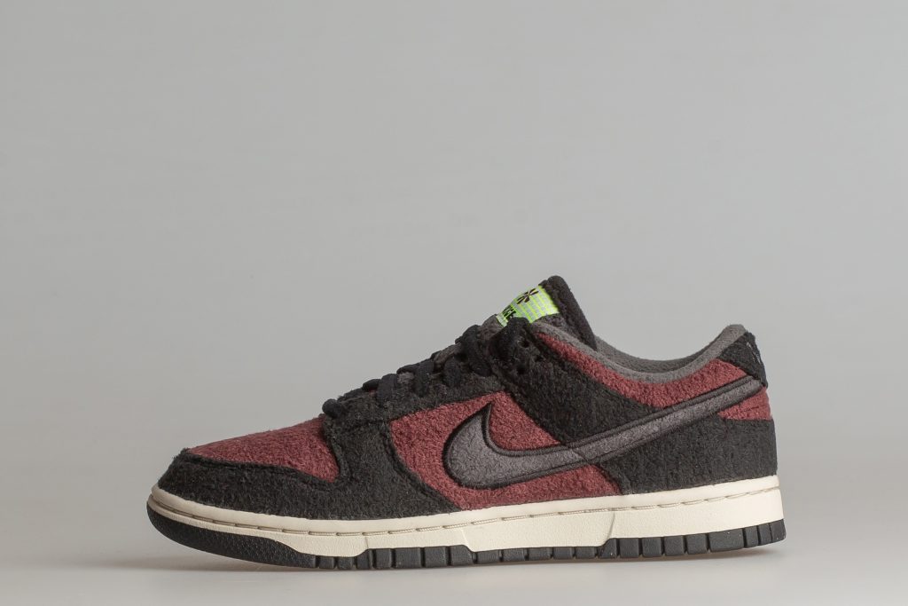 W Dunk Low SE-Femei