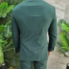 Costum Verde in dungi cu butoni aurii