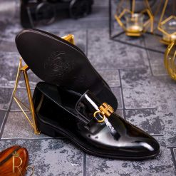 Pantofi Loafers de barbati din piele naturala negri cu accesoriu auriu P1357 3