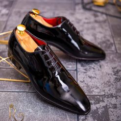 Pantofi cu siret barbatesti negri lacuiti one cut P1714 5