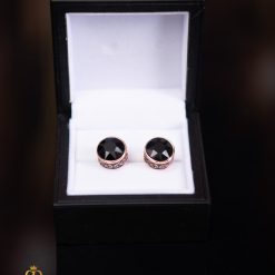 Butoni aurii cu pietre negre- BT054-Butoni camasa