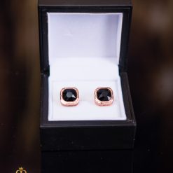 Butoni aurii cu pietre negre- BT056-Butoni camasa
