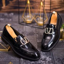 Pantofi de barbati Loafers din piele lacuita cu accesoriu P1831 5