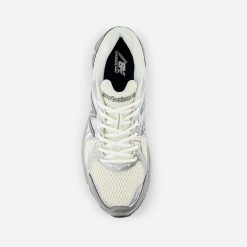 860v2 3