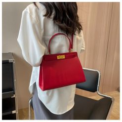 Rosu-Femei-Genti dama 