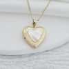 Medalion inima cu poze in interior - Mother of Pearl - Argint 925 placat cu Aur Galben 18K-Toate >> Argint 925 >> Lantisoare Argint