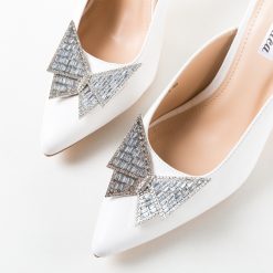 Saboti dama Whartoni Albi 6