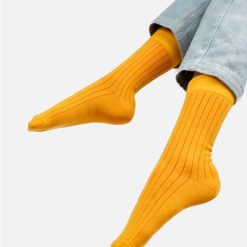 Sosete bumbac organic cu dungi rosii Kabak Yellow-FEMEI