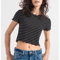 Tricou crop cu model in dungi-FEMEI-IMBRACAMINTE/Tricouri si maiouri