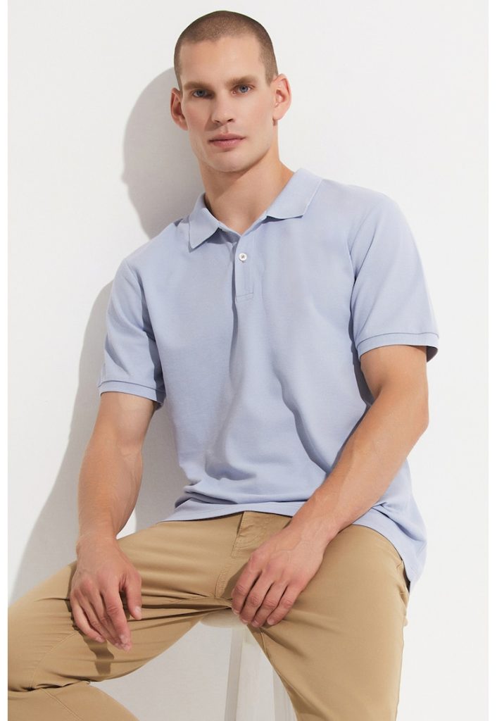 Tricou polo cu model uni-BARBATI-IMBRACAMINTE/Tricouri si maiouri