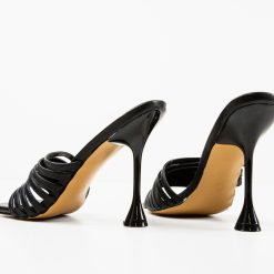 Saboti dama Ozolinsh Negri 6