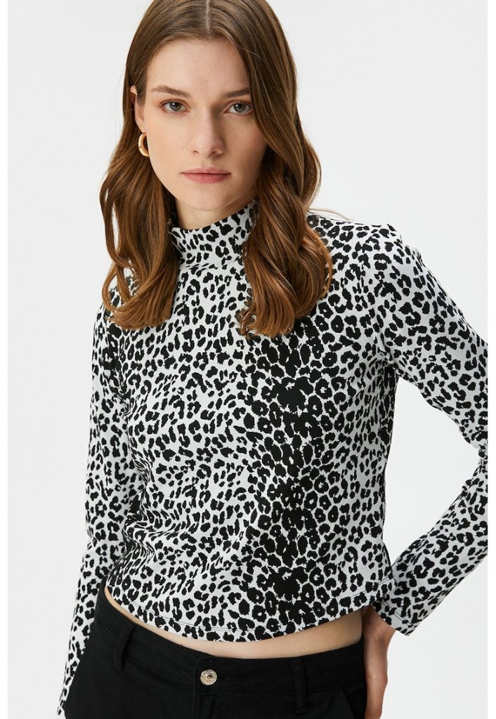 Bluza cu animal print-FEMEI-IMBRACAMINTE/Bluze