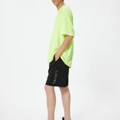 Pantaloni scurti cu snur de ajustare si buzunare laterale-BARBATI-IMBRACAMINTE/Pantaloni si colanti